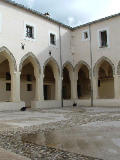 A ferences rendh�z